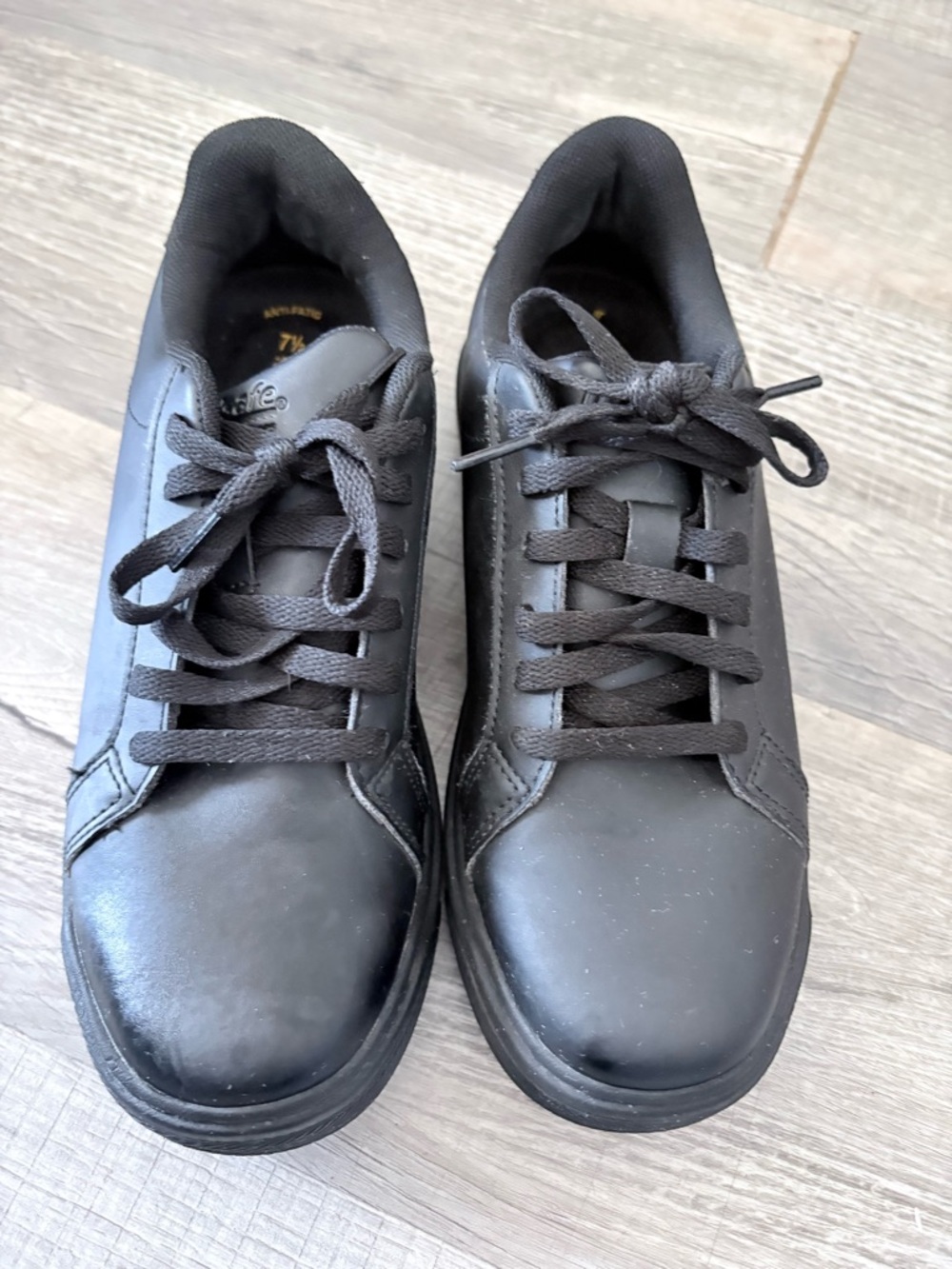 TredSafe Jenna slip, resistant, Black Lace-Up, work shoe size 7.5 non slip